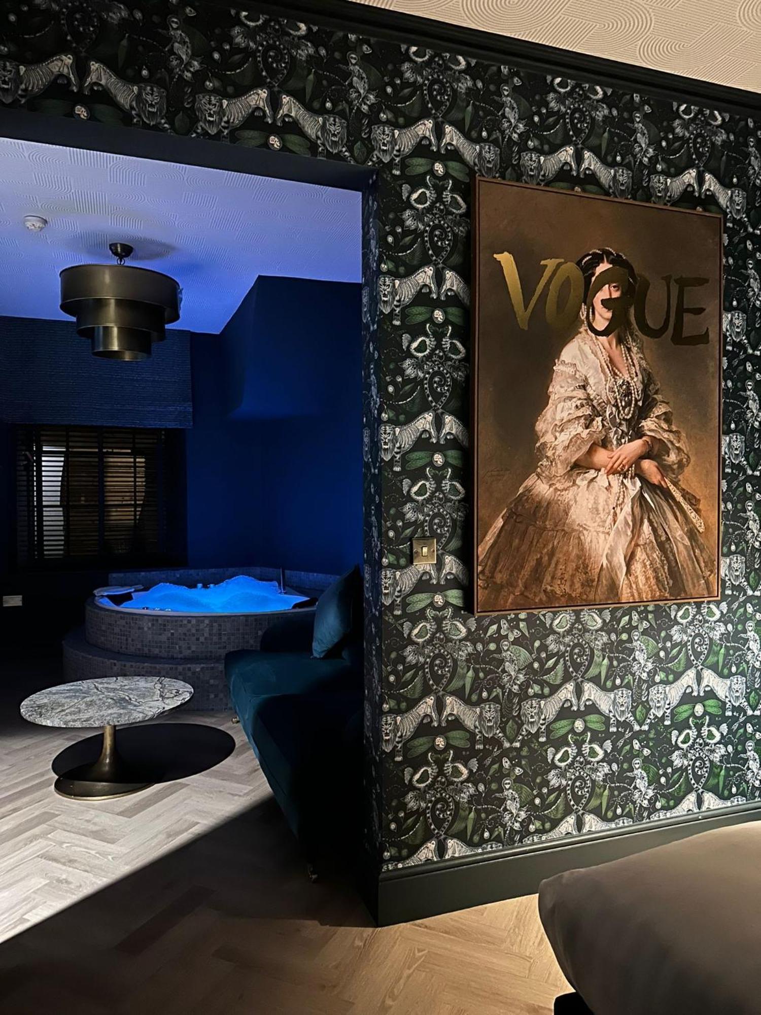 Secret Suites Lancaster Bagian luar foto